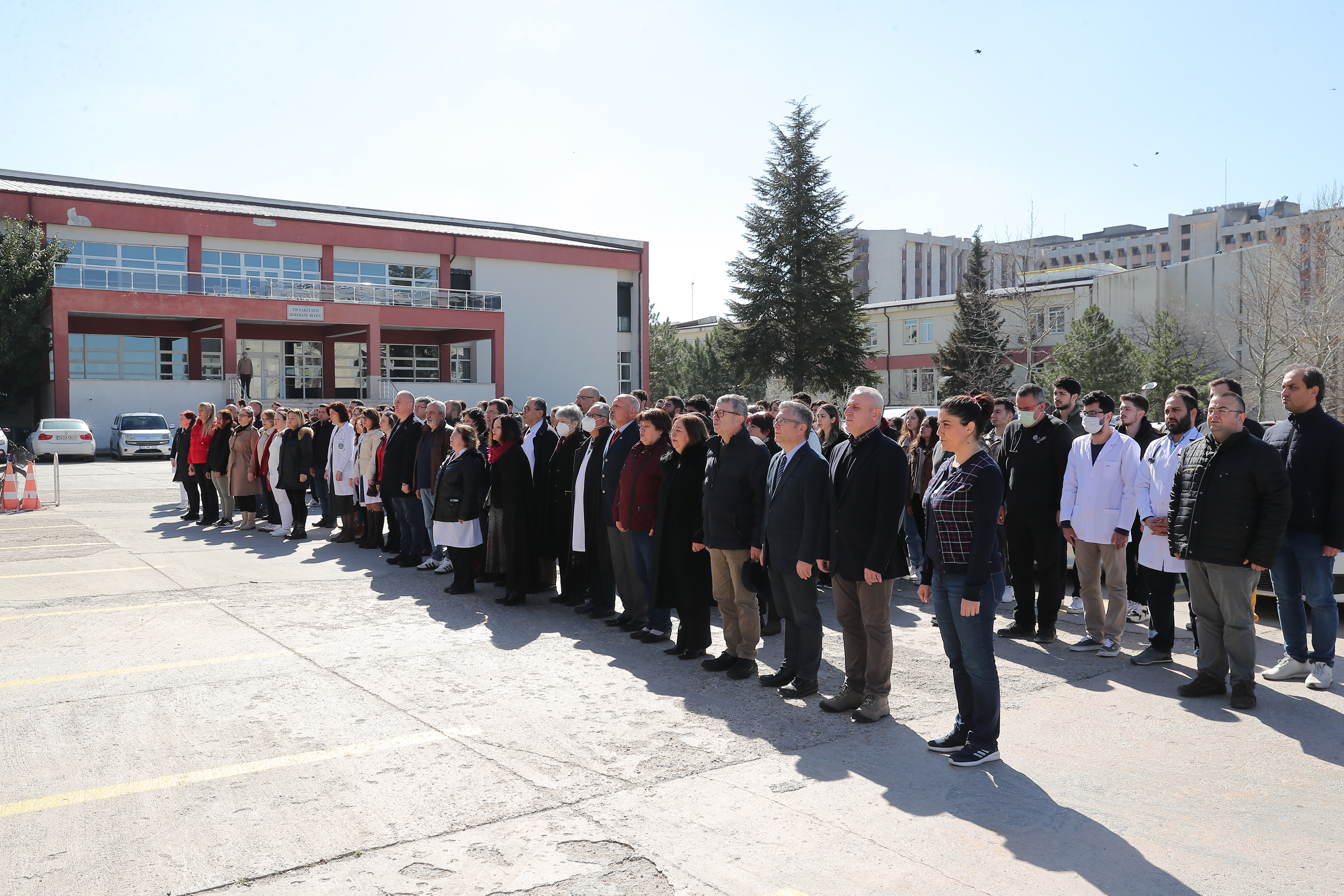 TRAKYA ÜNİVERSİTESİNDE 14 MART TIP BAYRAMI TÖRENİ DÜZENLENDİ