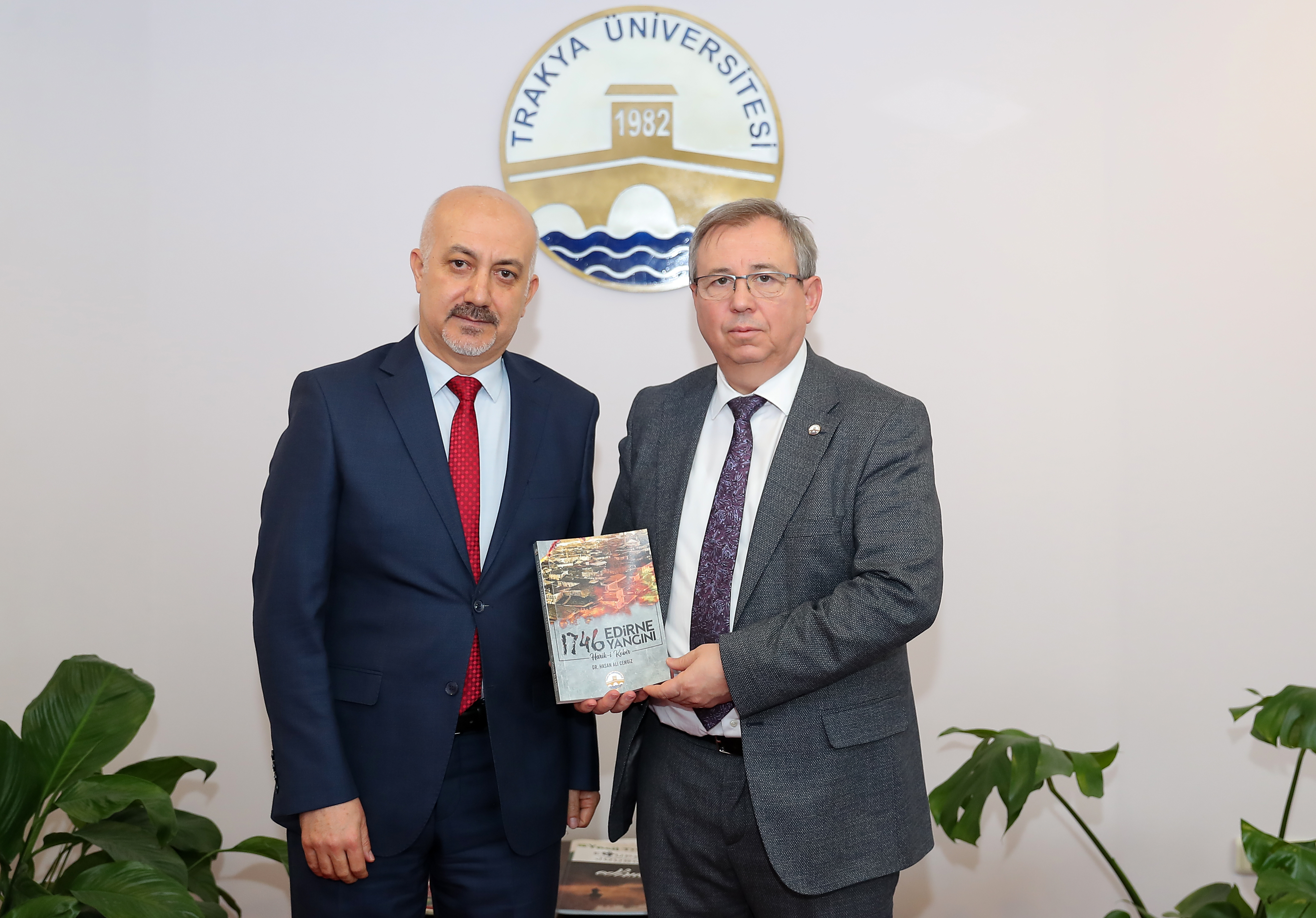 DR. ÖĞR. ÜYESİ HASAN ALİ CENGİZ’DEN KİTAP TAKDİMİ