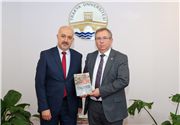 DR. ÖĞR. ÜYESİ HASAN ALİ CENGİZ’DEN KİTAP TAKDİMİ