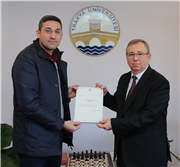 REKTÖR PROF. DR. ERHAN TABAKOĞLU, ATAMASI YAPILAN AKADEMİSYENLER İLE BİR ARAYA GELDİ