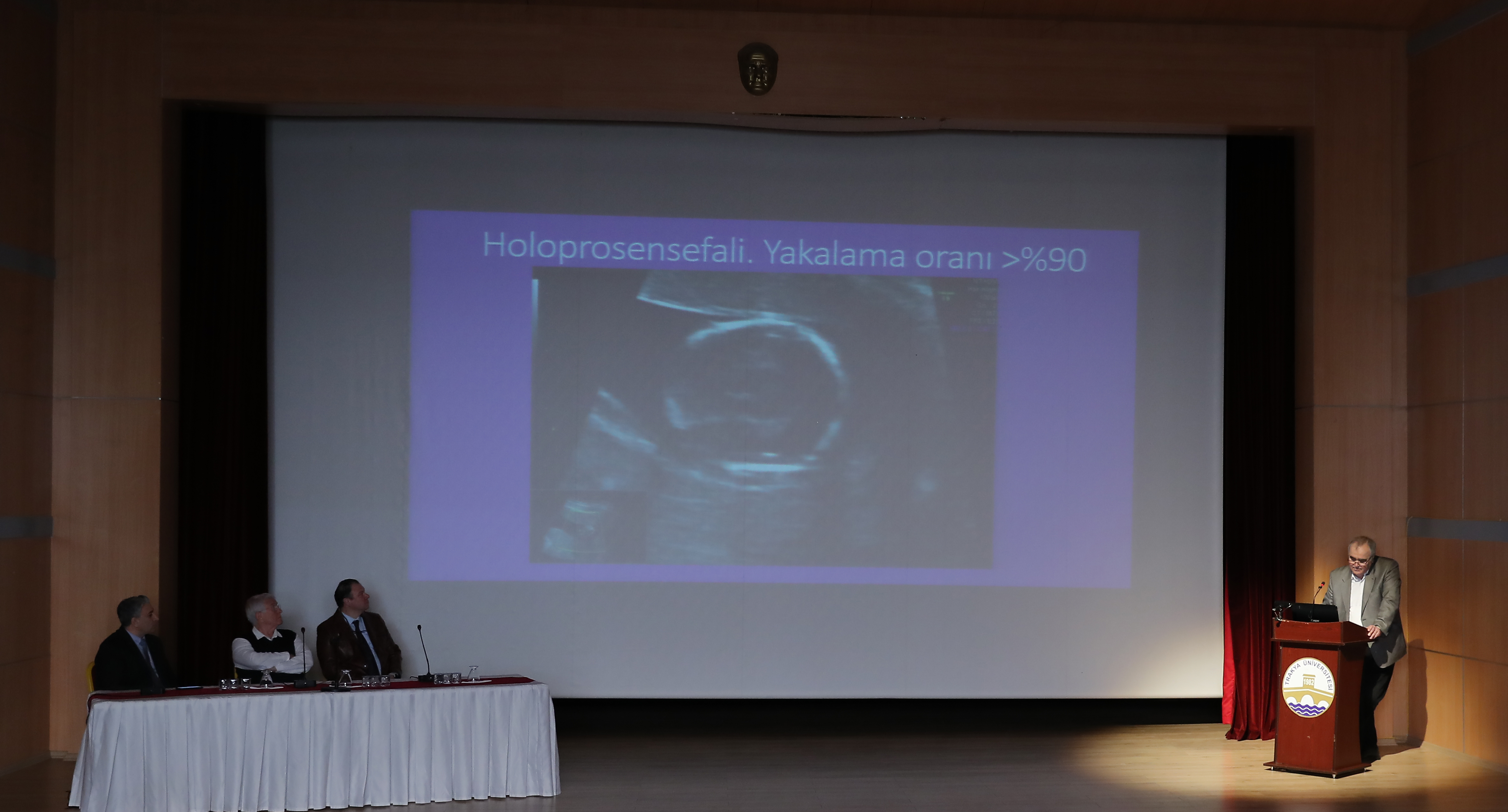 FETAL MERKEZİ SİNİR SİSTEMİ ANOMALİLERİ VE GENETİK KONULU SEMPOZYUM GERÇEKLEŞTİRİLDİ