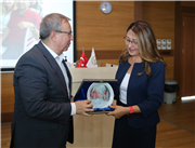 TIP FAKÜLTESİ ÖĞRETİM ÜYELERİMİZDEN PROF. DR. MERYEM AKTOZ İÇİN EMEKLİLİK TÖRENİ DÜZENLENDİ