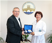 PROF. DR. FÜSUN VAROL’DAN REKTÖR PROF. DR. ERHAN TABAKOĞLU’NA VEDA ZİYARETİ