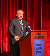 PROF. DR. MUSTAFA ŞENTOP, TRAKYA ÜNİVERSİTESİNİN AKADEMİK YIL AÇILIŞINDAKİ İLK DERSTE ÖĞRENCİLERLE BULUŞTU