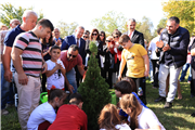 100. YIL FİDANI ÇOCUKLARIN ELİNDE HAYAT BULDU