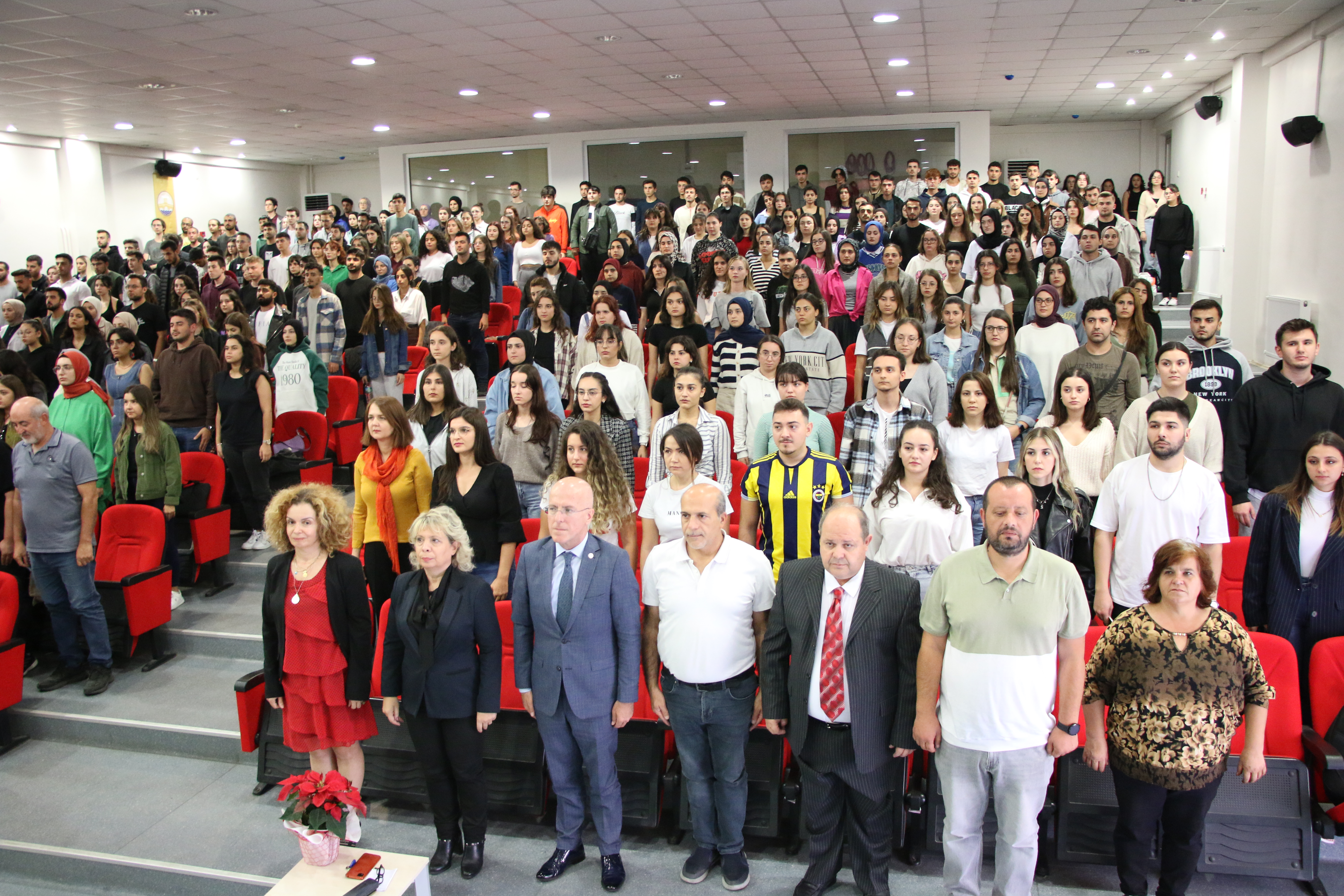 TRAKYA ÜNİVERSİTESİNDE “CUMHURİYETİMİZİN 100. YILI” KONFERANSI DÜZENLENDİ