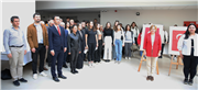 TRAKYA ÜNİVERSİTESİNDE TÜRK BAYRAĞI VE TİŞÖRTÜ DİKME ETKİNLİĞİ DÜZENLENDİ