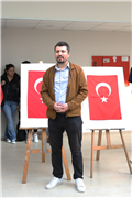 TRAKYA ÜNİVERSİTESİNDE TÜRK BAYRAĞI VE TİŞÖRTÜ DİKME ETKİNLİĞİ DÜZENLENDİ