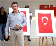 TRAKYA ÜNİVERSİTESİNDE TÜRK BAYRAĞI VE TİŞÖRTÜ DİKME ETKİNLİĞİ DÜZENLENDİ