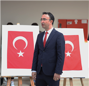 TRAKYA ÜNİVERSİTESİNDE TÜRK BAYRAĞI VE TİŞÖRTÜ DİKME ETKİNLİĞİ DÜZENLENDİ