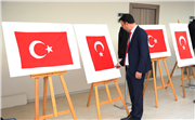 TRAKYA ÜNİVERSİTESİNDE TÜRK BAYRAĞI VE TİŞÖRTÜ DİKME ETKİNLİĞİ DÜZENLENDİ