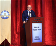 DİŞ HEKİMLİĞİ FAKÜLTESİNDE BEYAZ ÖNLÜK GİYME TÖRENİ