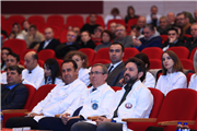 DİŞ HEKİMLİĞİ FAKÜLTESİNDE BEYAZ ÖNLÜK GİYME TÖRENİ