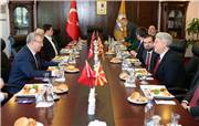 MAKEDONYA ESKİ CUMHURBAŞKANI GJORGE IVANOV´A TRAKYA ÜNİVERSİTESİNDEN FAHRİ DOKTORA