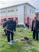 EDİRNE TEKNİK BİLİMLER MESLEK YÜKSEKOKULU’NDA FİDANLAR TOPRAKLA BULUŞTU