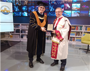 REKTÖRÜMÜZ PROF. DR. ERHAN TABAKOĞLU'NA KOSOVA İŞLETME VE TEKNOLOJİ ÜNİVERSİTESİ TARAFINDAN "LİDERLİK MÜKEMMELLİK ÖDÜLÜ” VERİLDİ