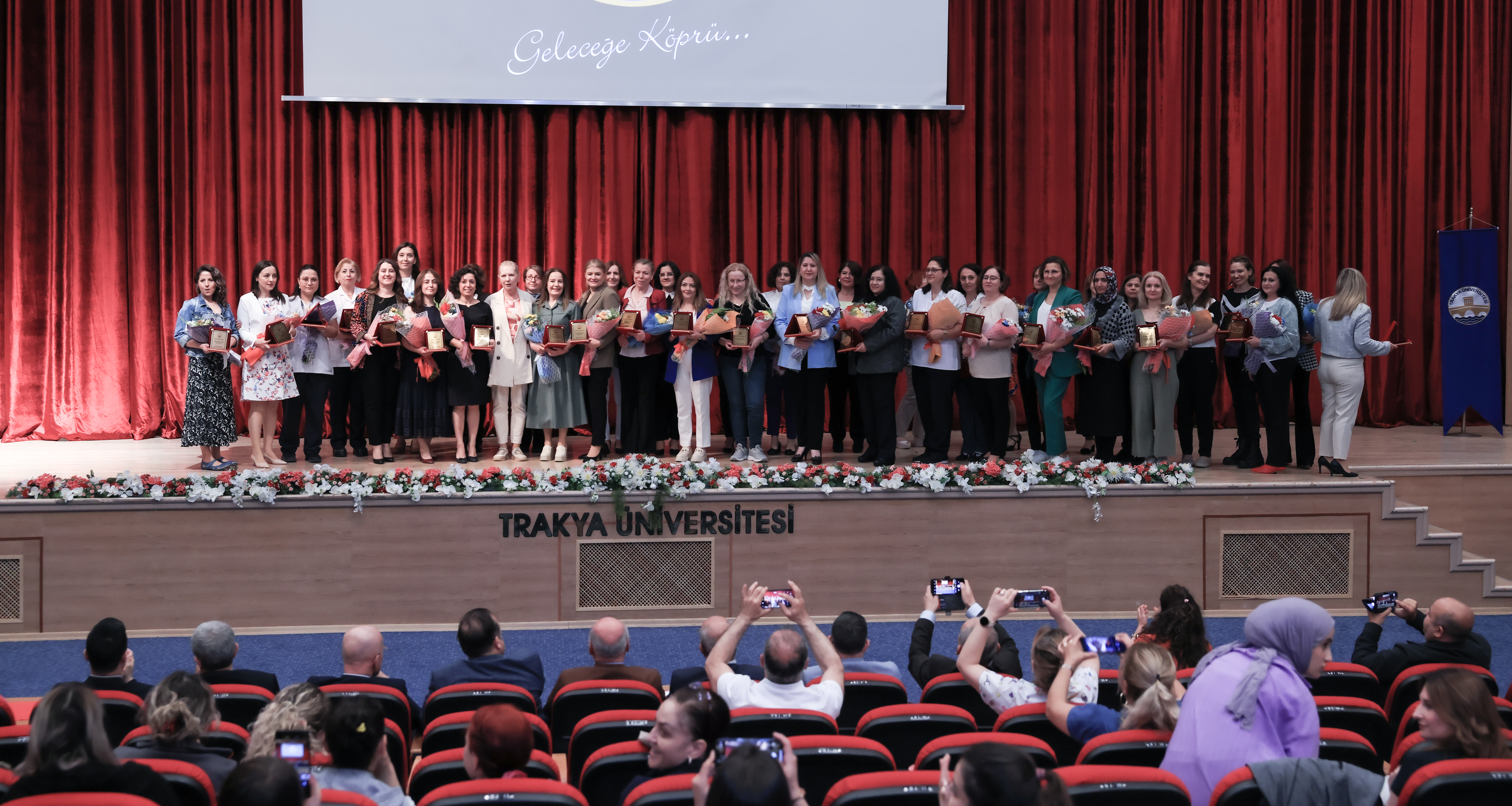 TRAKYA ÜNİVERSİTESİNDE HEMŞİRELİK HAFTASI ETKİNLİĞİ DÜZENLENDİ
