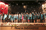 EDİRNE SOSYAL BİLİMLER YÜKSEKOKULUNDA MEZUNİYET COŞKUSU YAŞANDI