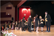 TRAKYA ÜNİVERSİTESİ İKTİSADİ BİRİMLER FAKÜLTESİNDE MEZUNİYET HEYECANI YAŞANDI