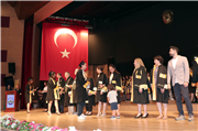 TRAKYA ÜNİVERSİTESİ İKTİSADİ BİRİMLER FAKÜLTESİNDE MEZUNİYET HEYECANI YAŞANDI