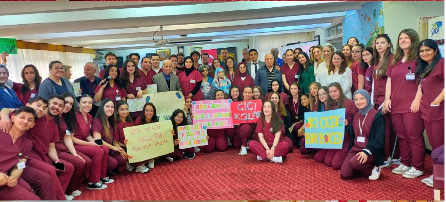 TRAKYA ÜNİVERSİTESİ TARAFINDAN HUZUREVİ SAKİNLERİNE YÖNELİK ÖNEMLİ BİR SOSYAL SORUMLULUK PROJESİ GERÇEKLEŞTİRİLDİ