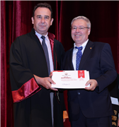 TRAKYA ÜNİVERSİTESİ 42.YIL KUTLAMASI KAPSAMINDA ÖDÜL VE AKADEMİK YÜKSELTME TÖRENİ GERÇEKLEŞTİRİLDİ