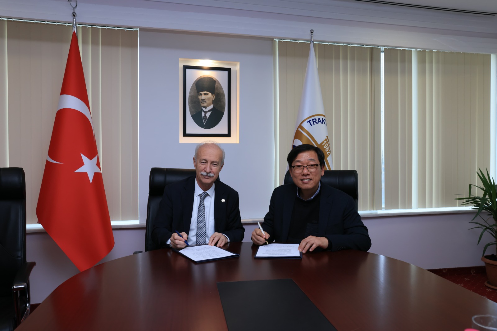 TRAKYA ÜNİVERSİTESİ İLE SAMSUNG ELEKTRONİK ARASINDA İŞ BİRLİĞİ