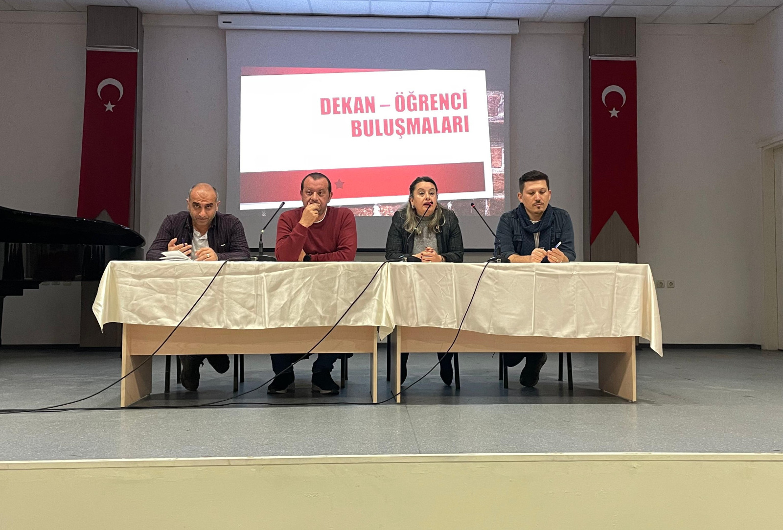 EĞİTİM FAKÜLTESİNDE DEKAN-ÖĞRENCİ BULUŞMASI