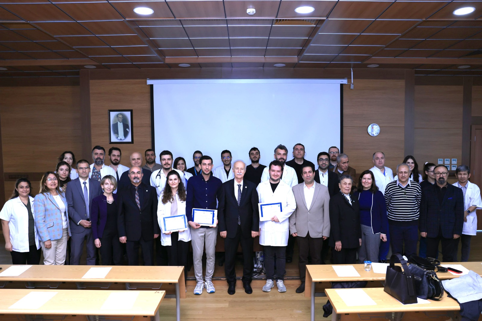 PROF. DR. FATİH ÖZÇELİK AKADEMİK BAŞARI ÖDÜLLERİ SAHİPLERİNİ BULDU