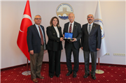 LETONYA BÜYÜKELÇİSİ ŞULE ÖZTUNÇ’TAN REKTÖRÜMÜZE ZİYARET