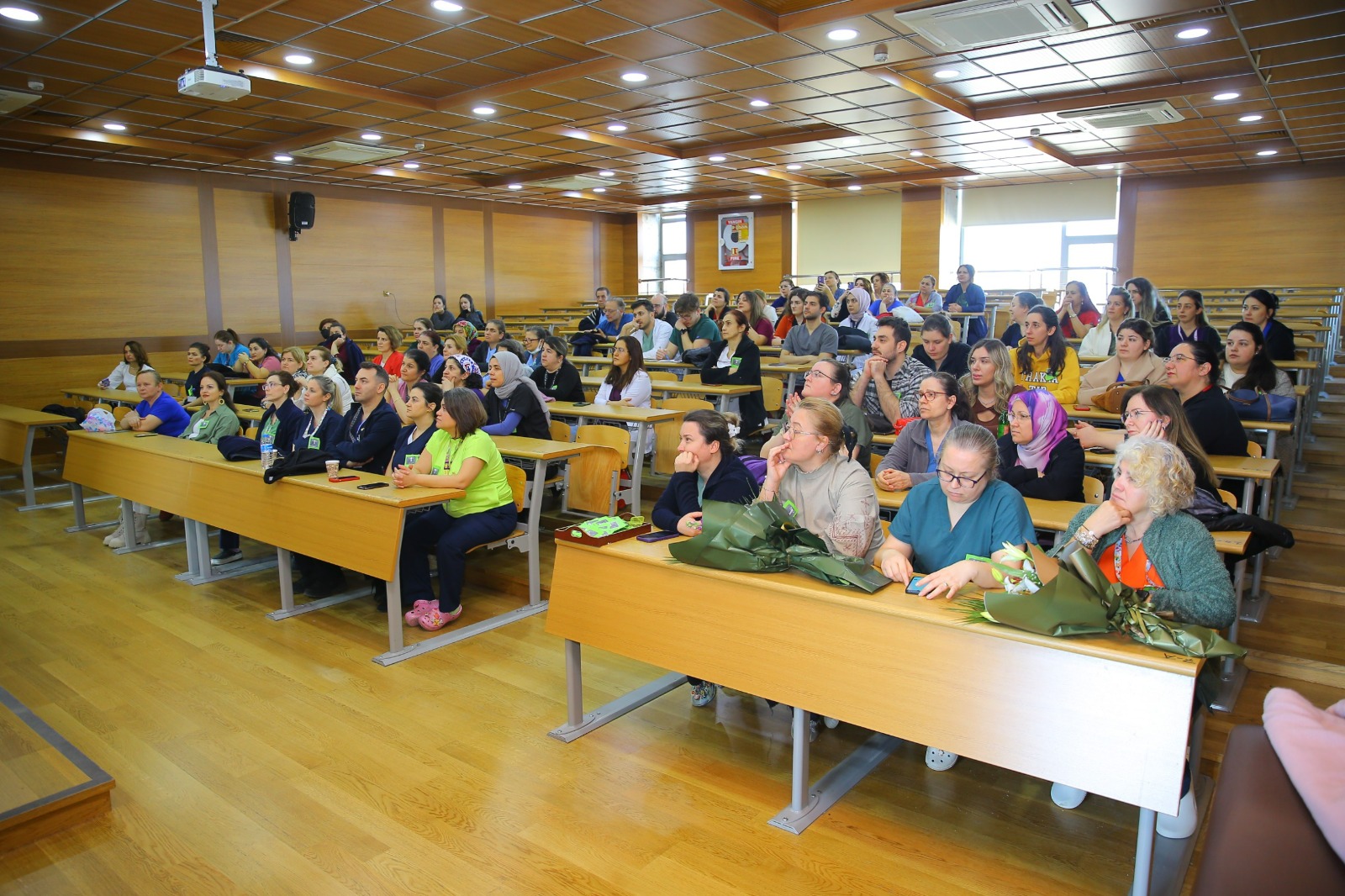 RAHİM AĞZI KANSERİ FARKINDALIK TOPLANTISI DÜZENLENDİ