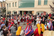 ULUSLARARASI BALKAN HALK OYUNLARI FESTİVALİ KORTEJ YÜRÜYÜŞÜ YAPILDI