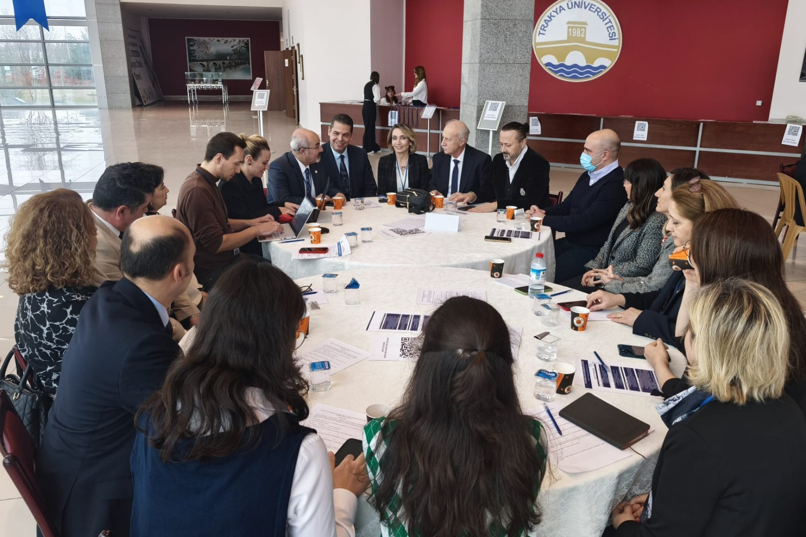 ÜNİVERSİTEMİZDE TOPLUMSAL KATKI ÇALIŞMALARI ÇALIŞTAYI GERÇEKLEŞTİRİLDİ