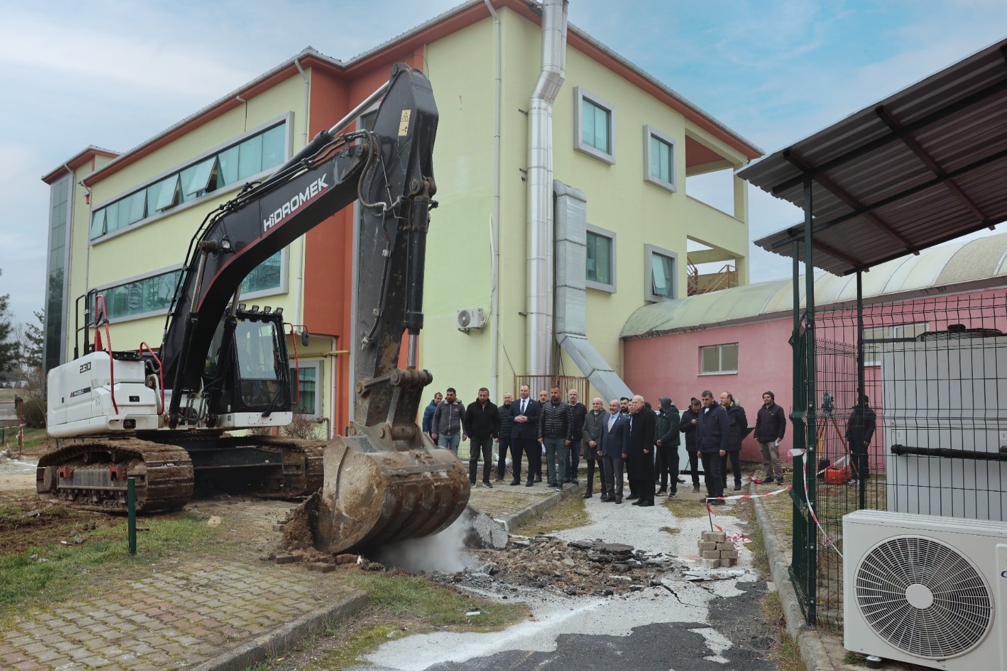 TRAKYA ÜNİVERSİTESİNDE BALKAN ONKOLOJİ HASTANESİ EK BİNASI İNŞAATINA BAŞLANDI