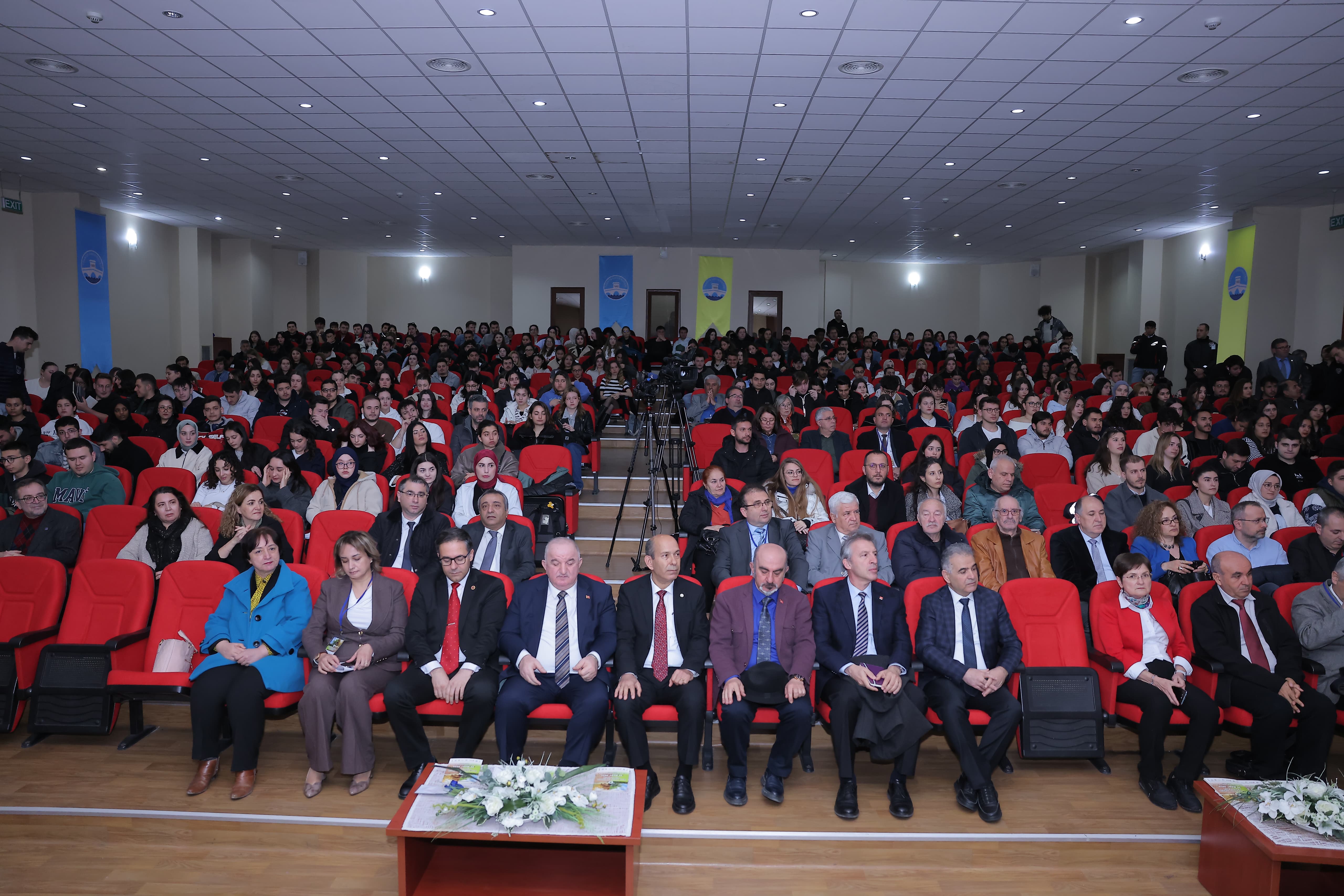TRAKYA ÜNİVERSİTESİ, DÜNYA SU GÜNÜ’NDE İKLİM KRİZİ VE EDİRNE SEMPOZYUMUNA EV SAHİPLİĞİ YAPTI