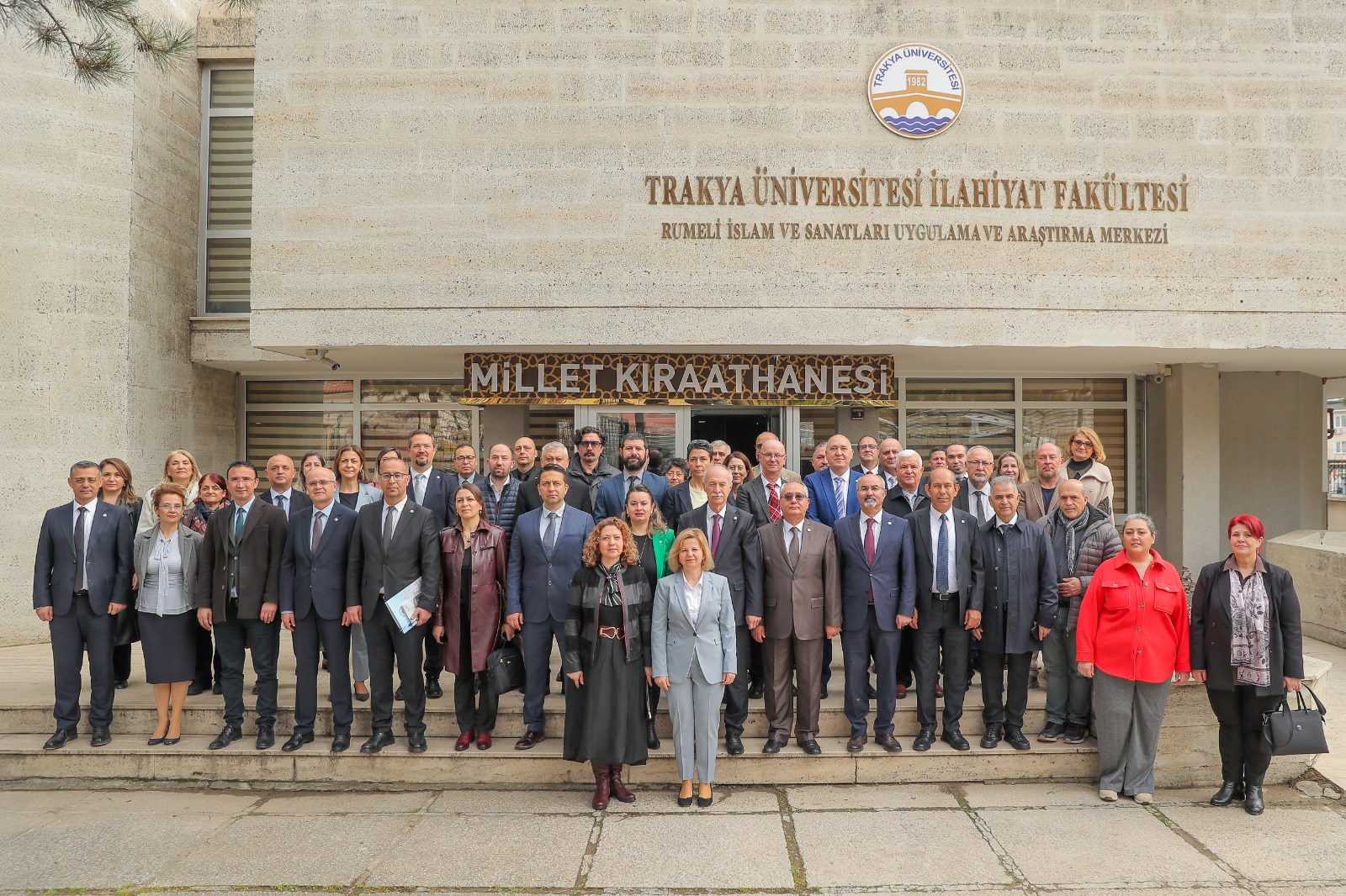 TRAKYA ÜNİVERSİTESİ SENATOSU MİLLET KIRAATHANESİNDE TOPLANDI