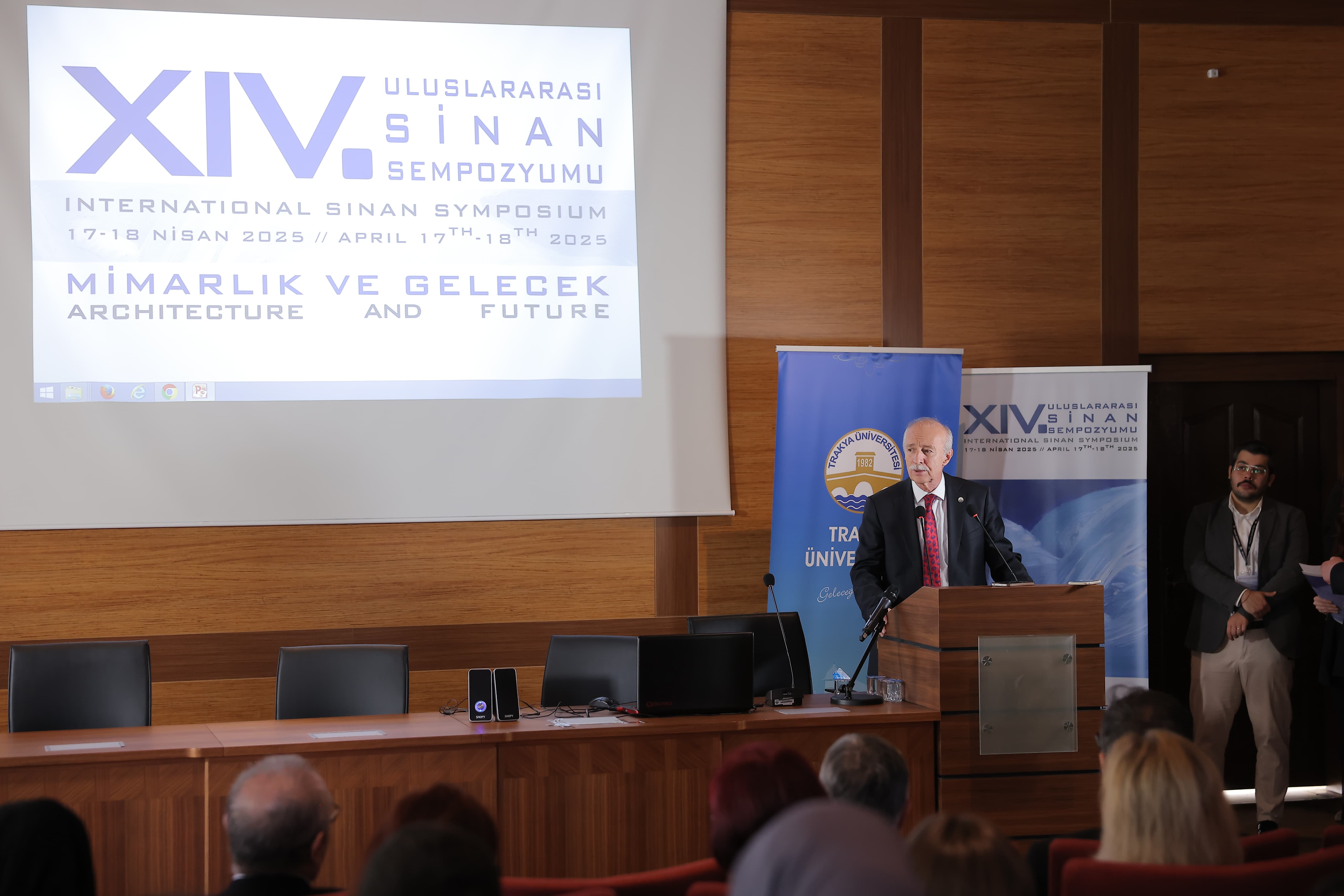  “MİMARLIK VE GELECEK” TEMALI 14. ULUSLARARASI SİNAN SEMPOZYUMU BAŞLADI