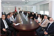 BALKAN ÜLKELERİ REKTÖR VE REKTÖR YARDIMCILARINA MİHMANDARLIK YAPAN TIP FAKÜLTESİ ÖĞRENCİLERİNE TEŞEKKÜR BELGESİ VERİLDİ