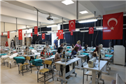 EDİRNE TEKNİK BİLİMLER MYO ÖĞRENCİLERİ ÜNİVERSİTE HASTANESİNE AMELİYATHANE TEKSTİLLERİ ÜRETİYOR