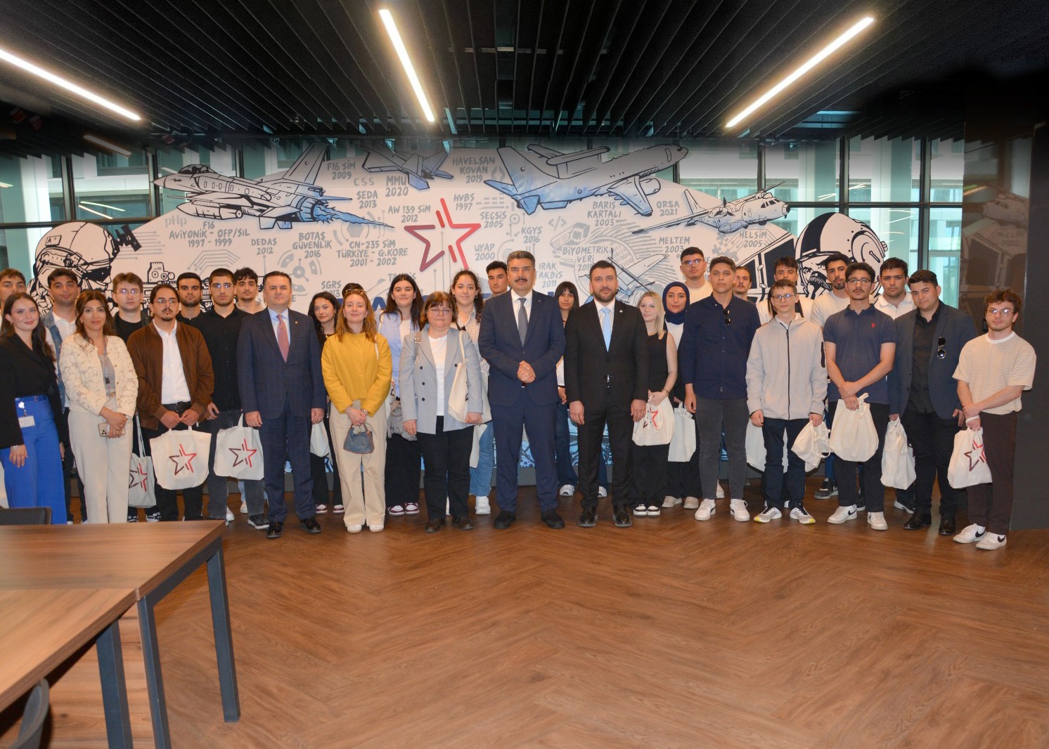 TRAKYA ÜNİVERSİTESİ ÖĞRENCİLERİNDEN HAVELSAN’A TEKNİK GEZİ 