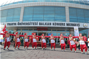 TRAKYA ÜNİVERSİTESİ BAHAR ŞENLİKLERİ KORTEJ YÜRÜYÜŞÜYLE BAŞLADI