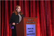 HEMŞİRELİK BÖLÜMÜ ÖĞRENCİLERİ FORMA GİYME TÖRENİ İLE MESLEĞE İLK ADIMI ATTI