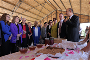 TRAKYA ÜNİVERSİTESİNDE 4. GÜL HASAT ŞENLİĞİ GERÇEKLEŞTİRİLDİ