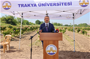 ÜNİVERSİTEMİZDE EDİRNE GÜLÜ HASAT ETKİNLİĞİ DÜZENLENDİ