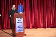 TRAKYA ÜNİVERSİTESİ SAĞLIK HİZMETLERİ MESLEK YÜKSEKOKULUNDA MEZUNİYET SEVİNCİ