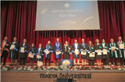 TRAKYA ÜNİVERSİTESİNDE AKADEMİK YÜKSELTME VE ÖDÜL TÖRENİ GERÇEKLEŞTİRİLDİ