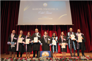 TRAKYA ÜNİVERSİTESİNDE AKADEMİK YÜKSELTME VE ÖDÜL TÖRENİ GERÇEKLEŞTİRİLDİ