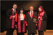 TRAKYA ÜNİVERSİTESİ DİŞ HEKİMLİĞİ FAKÜLTESİ MEZUNLARINI UĞURLADI