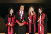 TRAKYA ÜNİVERSİTESİ DİŞ HEKİMLİĞİ FAKÜLTESİ MEZUNLARINI UĞURLADI