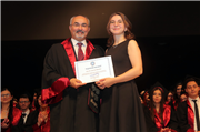 TRAKYA ÜNİVERSİTESİ TIP FAKÜLTESİNDE MEZUNİYET SEVİNCİ